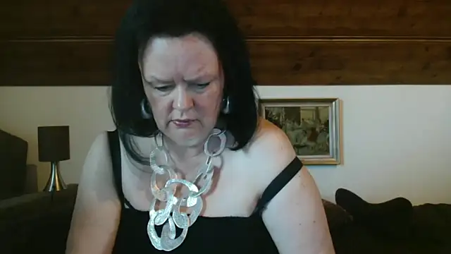 TiffanyMature online show from 10.12.25