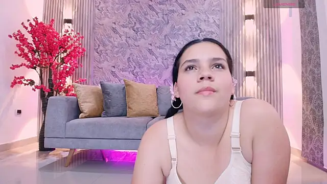 karlie small online show from 09.12.25