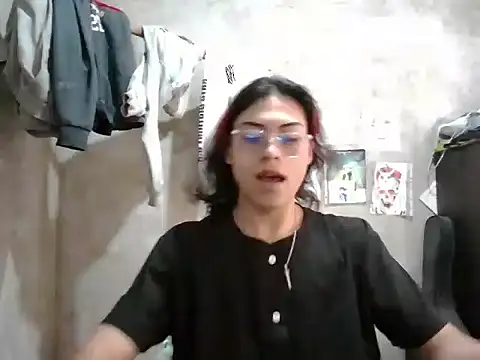 Snapshot of dirty_model chatting on 04.26.26 dirty model online show from 04.26.26