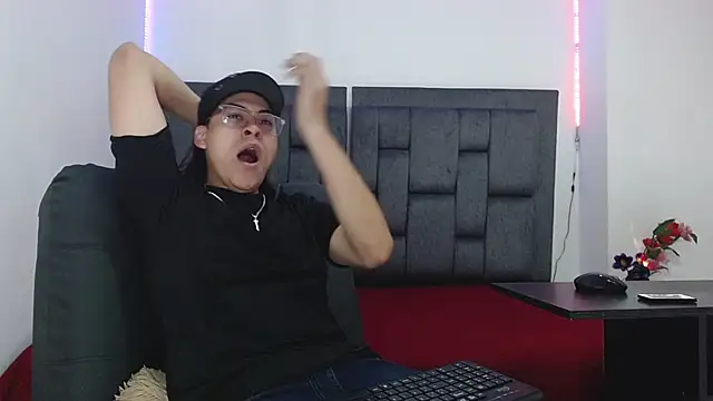 dirty model online show from 07.28.26