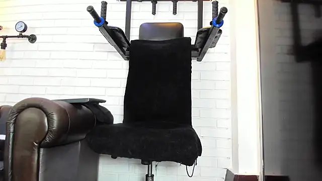 ItaloMoore online show from 02.11.26