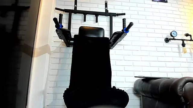 ItaloMoore online show from 04.08.26