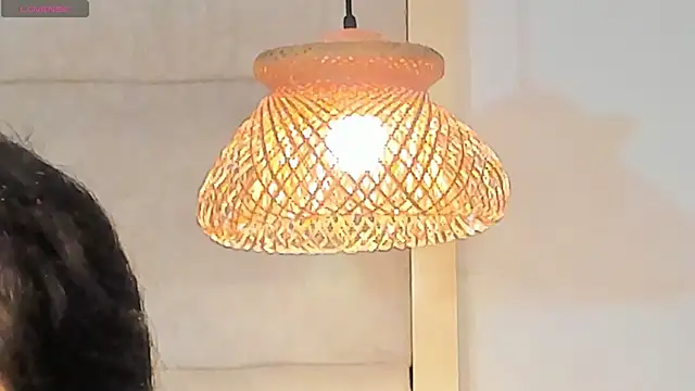 VioletHilton online show from 09.29.25