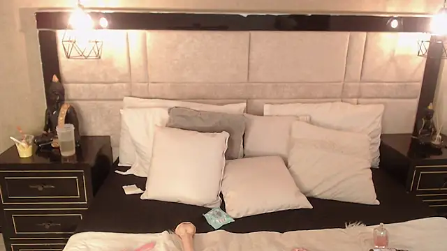 OliviaGarciaa online show from 10.06.25