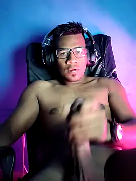 Snapshot of Clangel19 chatting on 10.16.25 Clangel19 online show from 10.16.25