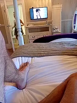 Snapshot of Dazbaz12 chatting on 09.08.25 Dazbaz12 online show from 09.08.25