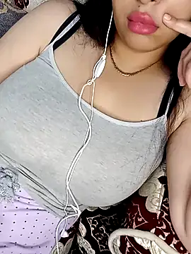 Snapshot of Anocha99six chatting on 09.08.25 Anocha99six online show from 09.08.25