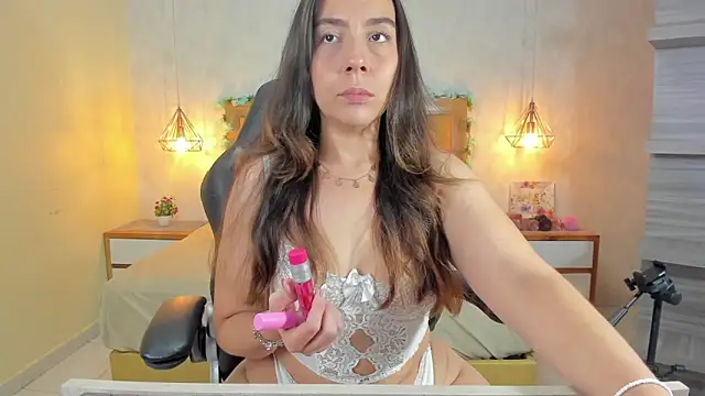 MELISSAROUGE online show from 01.08.26