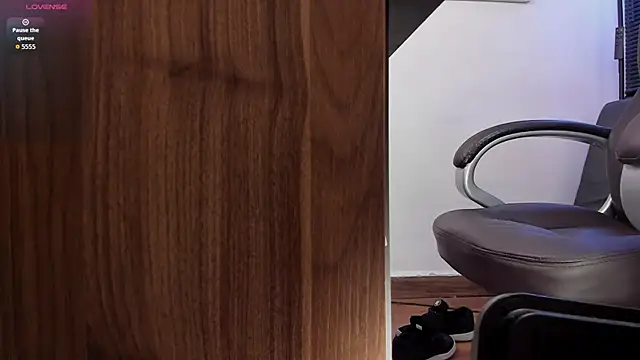 Dash Bukoski online show from 09.12.25