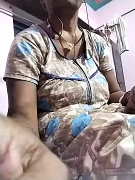 Snapshot of Shruti_Bhabhi38 chatting on 09.11.25 Shruti Bhabhi38 online show from 09.11.25