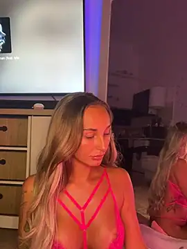 Rosieredxox online show from 07.07.26