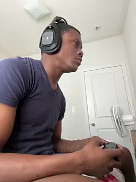 Snapshot of labishyoung25 chatting on 02.04.26 labishyoung25 online show from 02.04.26