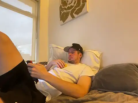 shyandchilling online show from 10.03.25