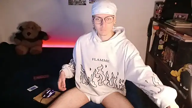 Dioniso guy8 online show from 10.09.25