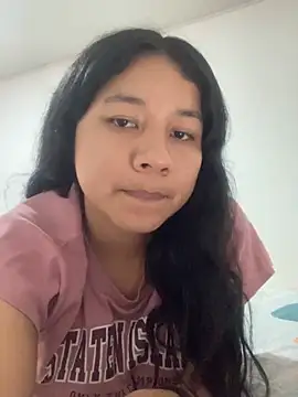 Snapshot of kate_bliss chatting on 10.23.25 kate bliss online show from 10.23.25