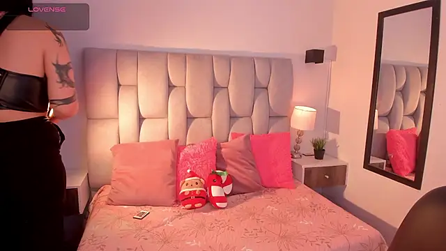 Snapshot of Seraphyne666 chatting on 01.16.26 Seraphyne666 online show from 01.16.26