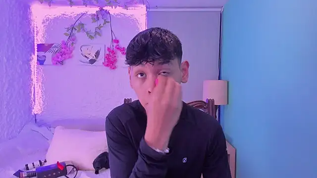 zeus blaze online show from 10.30.25