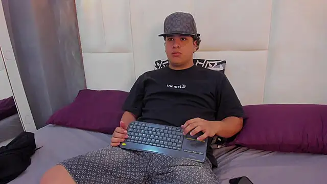 Naim Bennetsex online show from 10.03.25