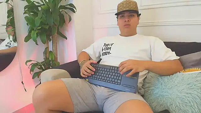 Naim Bennetsex online show from 10.26.25