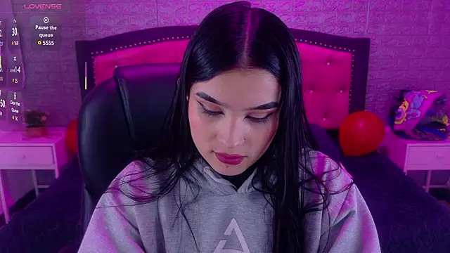 Natalie loffreda online show from 03.07.26