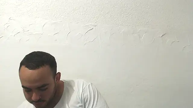 Snapshot of Ana_ThiagoxX chatting on 05.15.26 Ana ThiagoxX online show from 05.15.26
