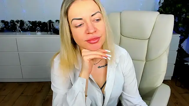 Anna Snows online show from 12.21.25