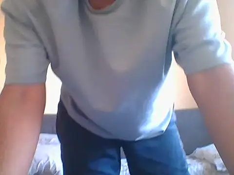 dream32222 online show from 10.13.25