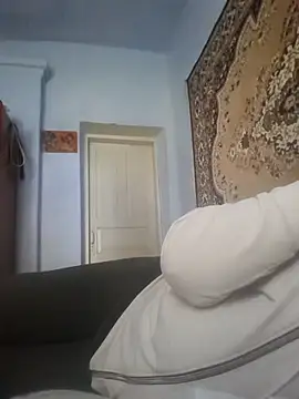 JillOKissx online show from 10.18.25