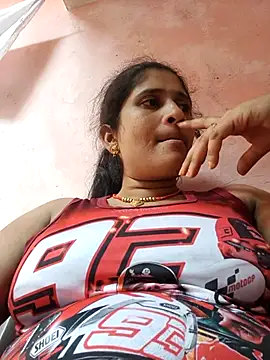 Snapshot of Hot-piuy chatting on 09.21.25 Hot-piuy online show from 09.21.25