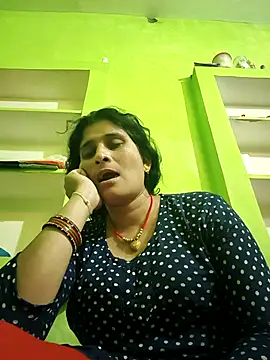 Snapshot of Hot-piuy chatting on 09.23.25 Hot-piuy online show from 09.23.25