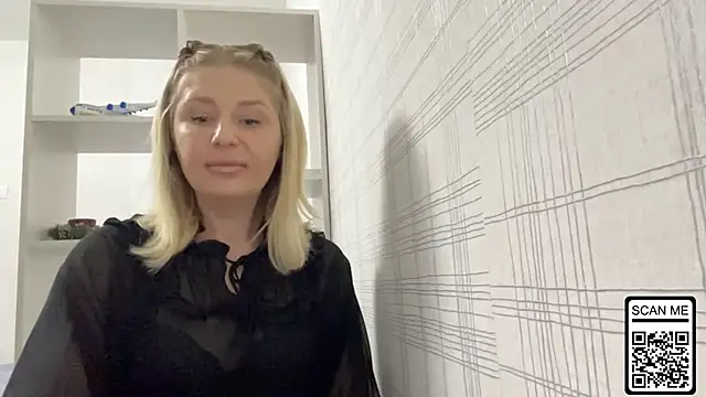 Blondie xoxoxo online show from 11.14.25