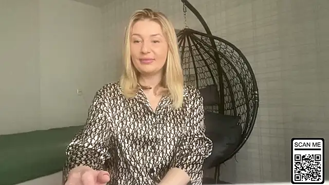 Blondie xoxoxo online show from 04.12.26