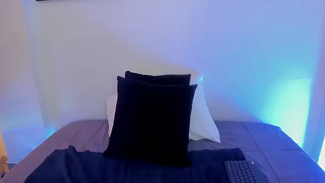 Snapshot of Sophia_Blazee chatting on 09.15.25 Sophia Blazee online show from 09.15.25