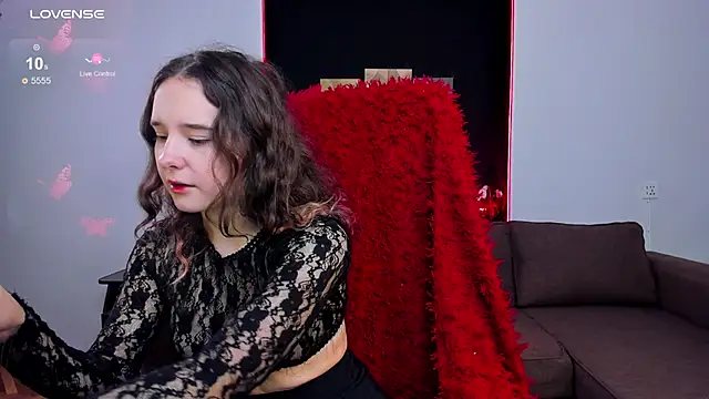 Snapshot of uco_mon chatting on 09.18.25 uco mon online show from 09.18.25