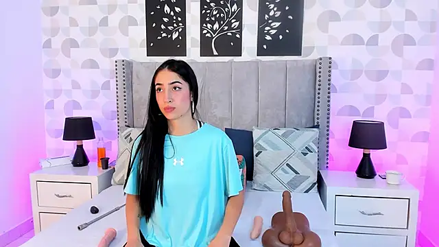 natasha moreno online show from 10.11.25