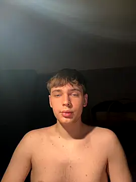 Snapshot of Fappatore_Nato05 chatting on 09.25.25 Fappatore Nato05 online show from 09.25.25