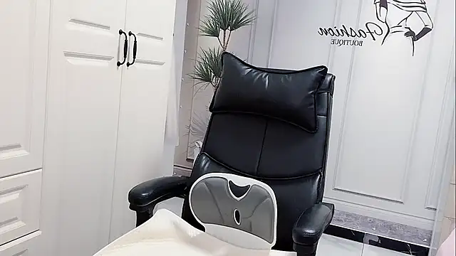 Ianxuan online show from 10.03.25