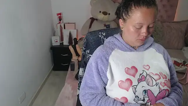 patty squirt  online show from 10.08.25