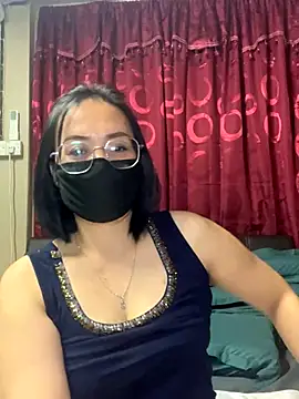 Snapshot of melyiaaa chatting on 12.03.25 melyiaaa online show from 12.03.25