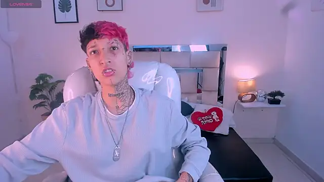 Luci Rose online show from 09.17.25