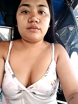 Snapshot of EATALLUCANPUSSYPINAY chatting on 04.14.26 EATALLUCANPUSSYPINAY online show from 04.14.26