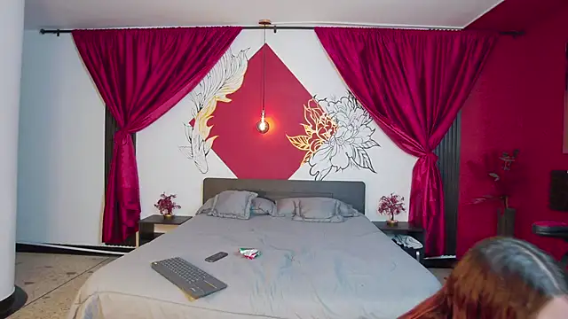 Maylu Fox online show from 10.17.25