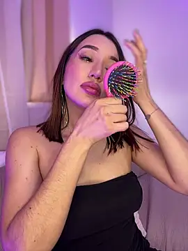Bella-taylorr online show from 05.11.26