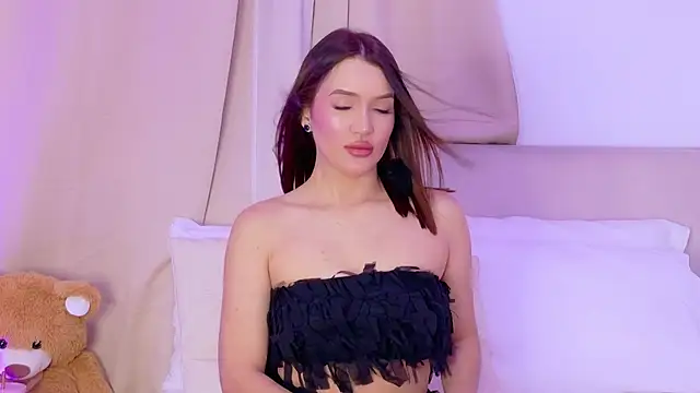 Bella-taylorr online show from 06.06.26