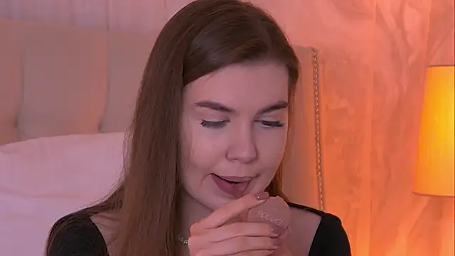Snapshot of AshleyEvance chatting on 03.15.26 AshleyEvance online show from 03.15.26