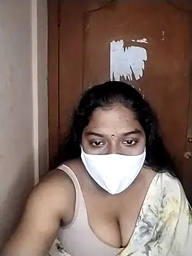 Snapshot of Megha_21 chatting on 10.08.25 Megha 21 online show from 10.08.25