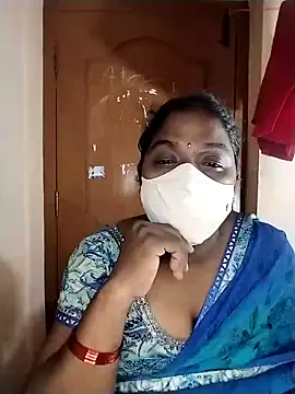 Snapshot of Megha_21 chatting on 11.11.25 Megha 21 online show from 11.11.25