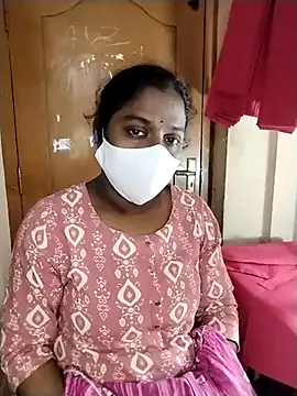 Snapshot of Megha_21 chatting on 11.18.25 Megha 21 online show from 11.18.25