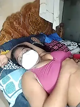 Snapshot of Megha_21 chatting on 12.18.25 Megha 21 online show from 12.18.25