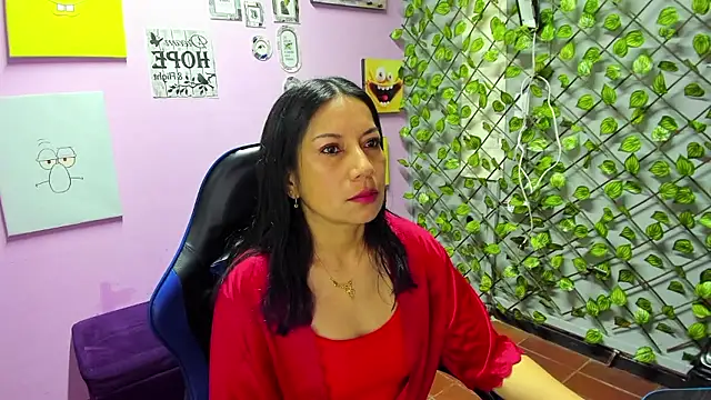 Megan Collinss  online show from 01.10.26